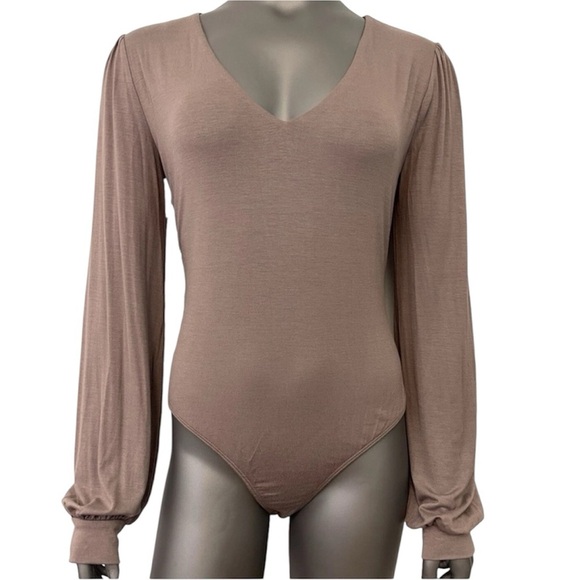 Lulus Tops - Lulus Bodysuit Womens XL Top Tan Long Sleeve V Neck Dolman Sleeve Low Cut